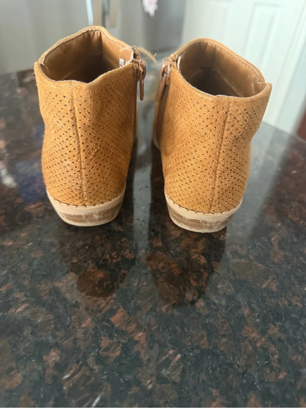 Cat & Jack Tan Suede Girls Ankle Boots